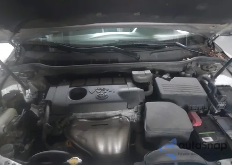 2011 Toyota Camry Le z USA, uszkodzony, nr VIN 4T1BF3EKXBU643871